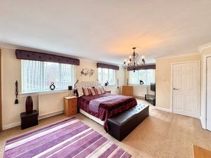 Photo 29- click for photo gallery